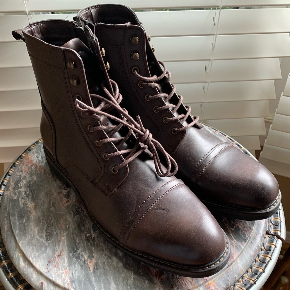 MENS NEW PUBLIC OPINION BOOTS NEW